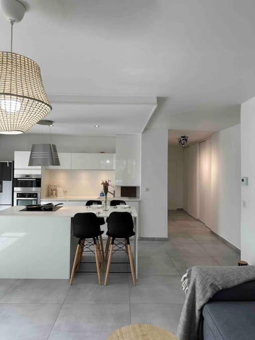 Charmant T3 Moderne Climatise Villeurbanne Esterno foto